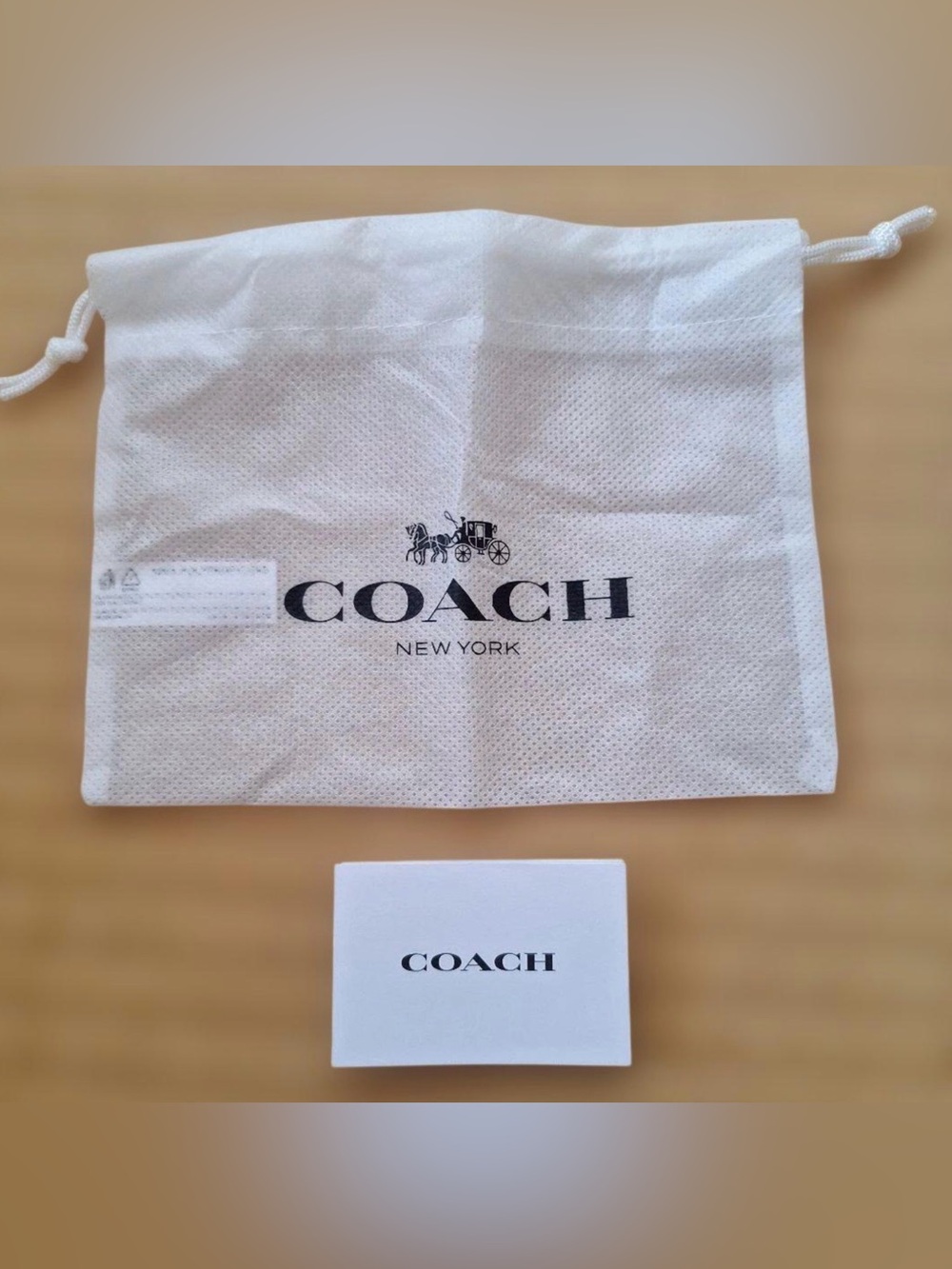 Coach Kisslock with Floral Bouquet Print NWOT and Dust Bag - Picture 9 of 9